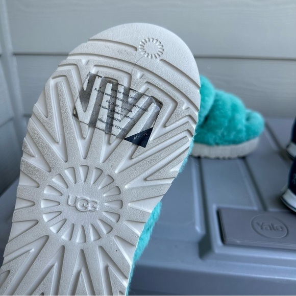 UGG Oh Fluffita Sherpa Platform Sandals Inside Outside Tiffany Blue Size 8 Women - Picture 8 of 9